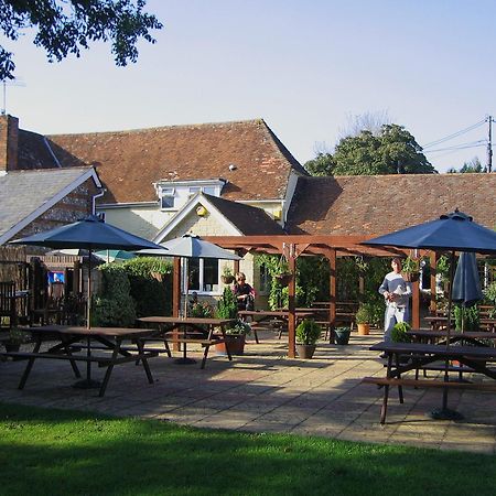 The Pelican Inn Stapleford  ภายนอก รูปภาพ