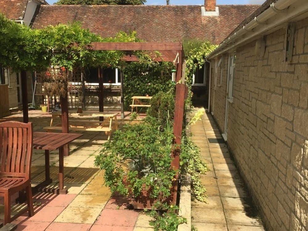 The Pelican Inn Stapleford  ภายนอก รูปภาพ